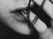 Sau phẫu thuật thu gọn môi dày cần chú ý gì